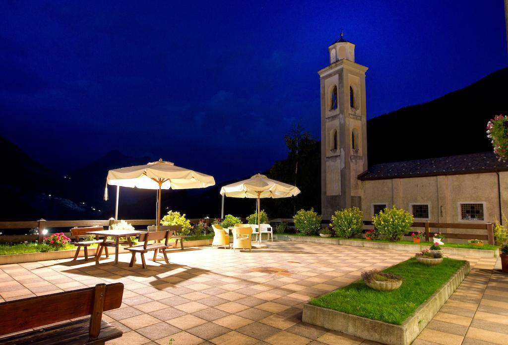 Hotel Cardo Isolaccia Exterior foto